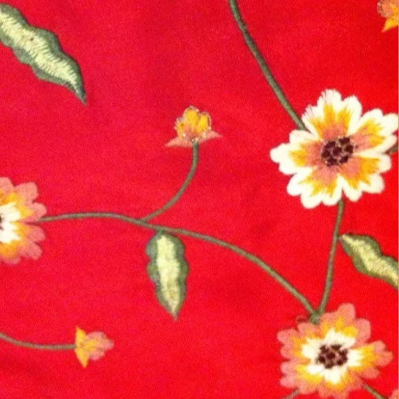 🆕Embroidered Crossbody🌼 - Picture 3 of 4